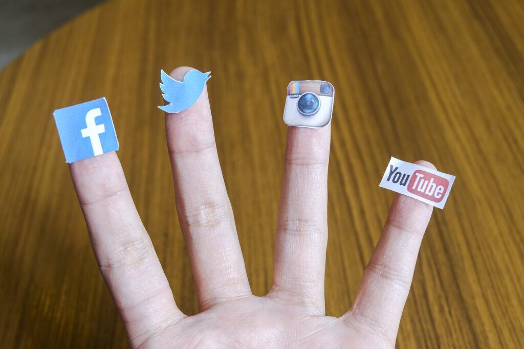 Network Marketing: The Ultimate Guide to Building Your Brand Online